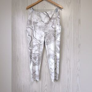 Chico’s White Marbled Leggings Size 1 (8-10) NWOT - Zenergy Collection